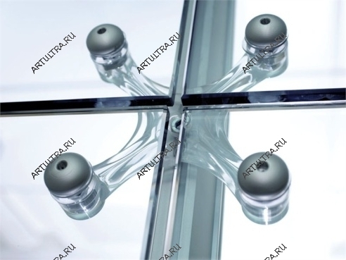 Один из вариантов соединительной фурнитуры для стационарных стеклянных перегородок