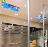 В магазинах и офисах